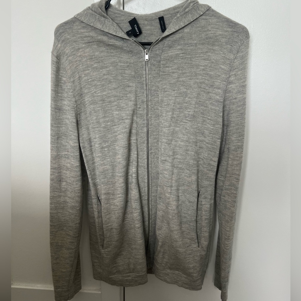 100% cashmere Theory Sweater